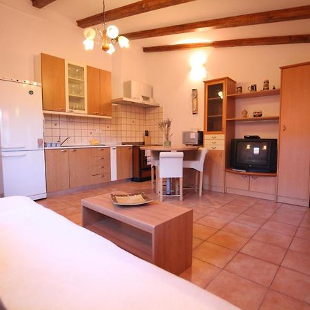 Rooms And Apartment Ambrozic Vremski Britof Esterno foto